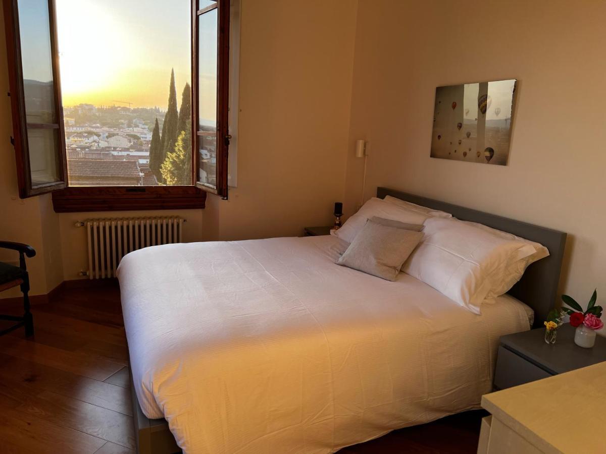 Chic Apt In Villa - Dolcevita Holiday フィレンツェ エクステリア 写真
