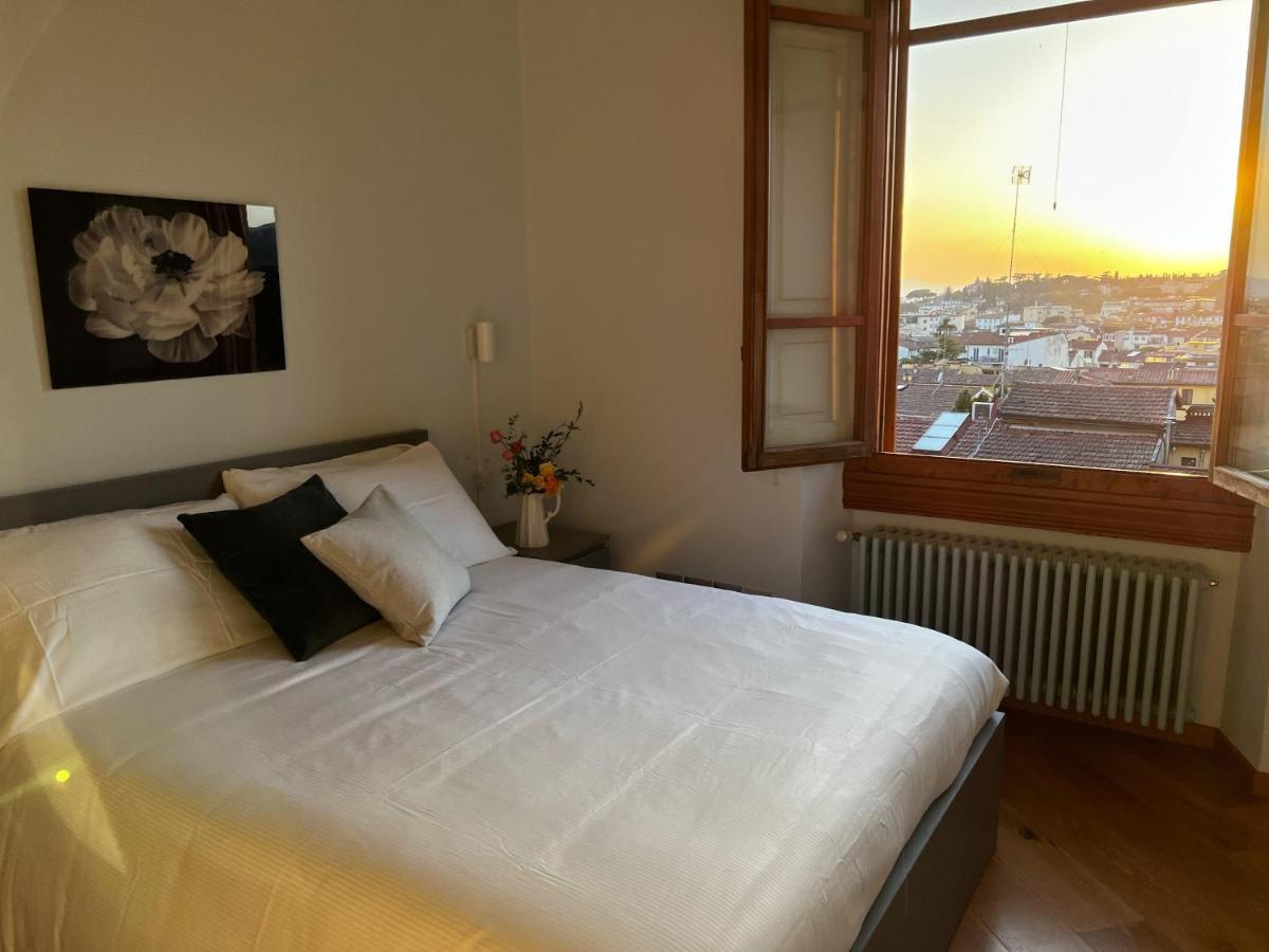 Chic Apt In Villa - Dolcevita Holiday フィレンツェ エクステリア 写真