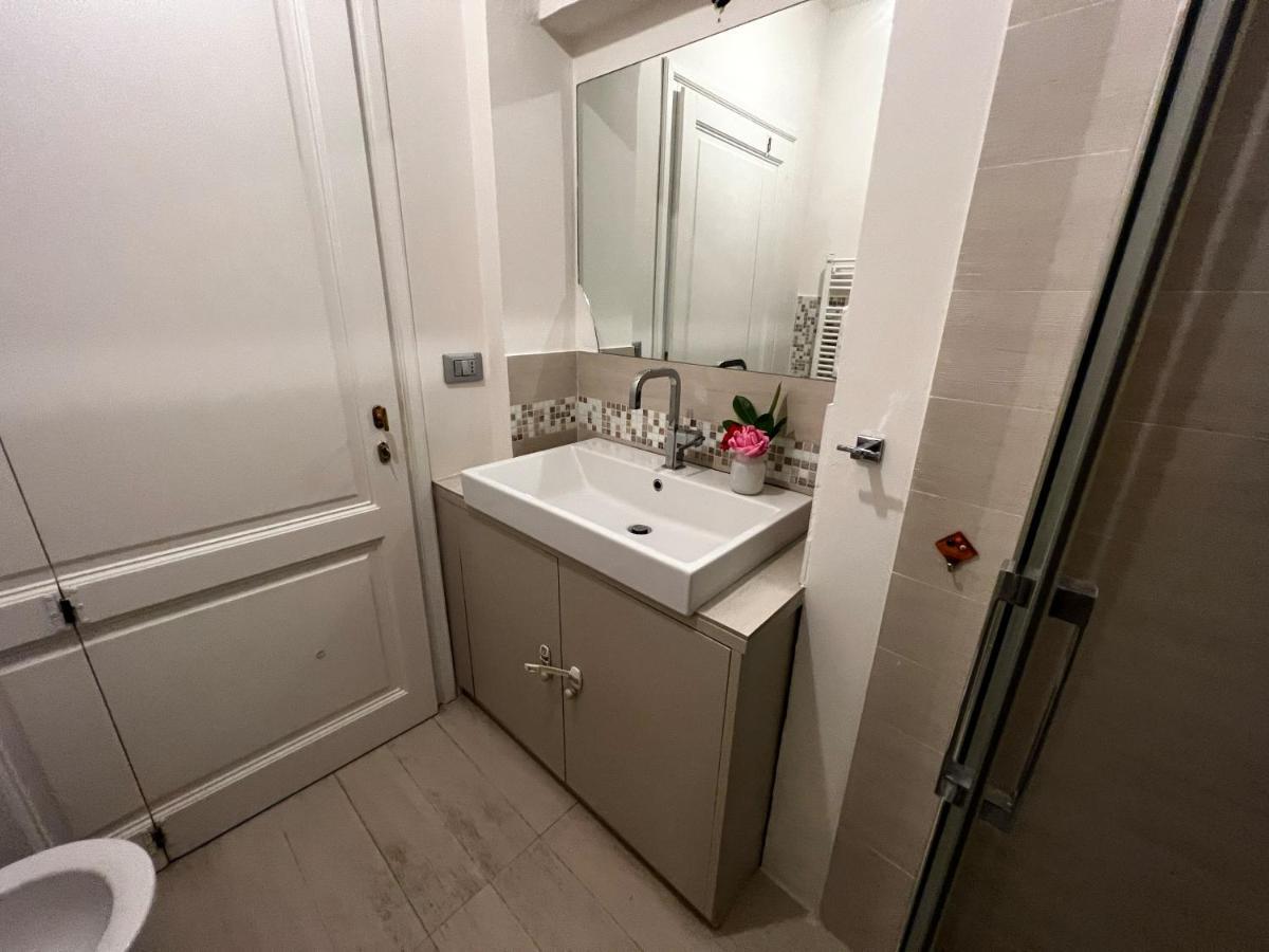 Chic Apt In Villa - Dolcevita Holiday フィレンツェ エクステリア 写真